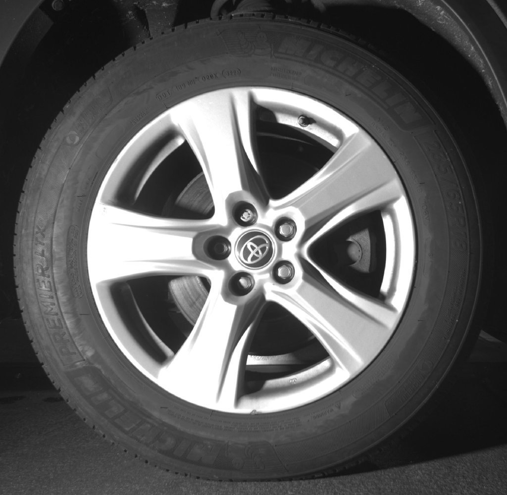 Used 2023 Toyota Highlander LE FWD image 24