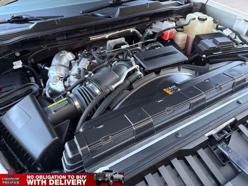 Used 2024 Chevrolet Silverado 3500 LT w/ Convenience Package image 15