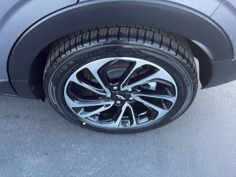 Used 2023 Chevrolet Bolt EUV Premier w/ Sun & Sound Package image 21