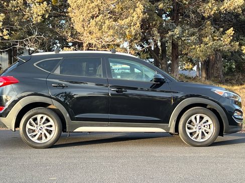 Used 2017 Hyundai Tucson SE image 3