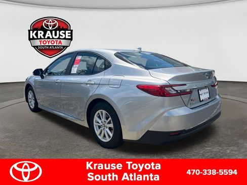 New 2026 Toyota Camry Hybrid FWD image 7