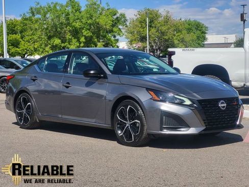 Certified 2024 Nissan Altima 2.5 SR image 1