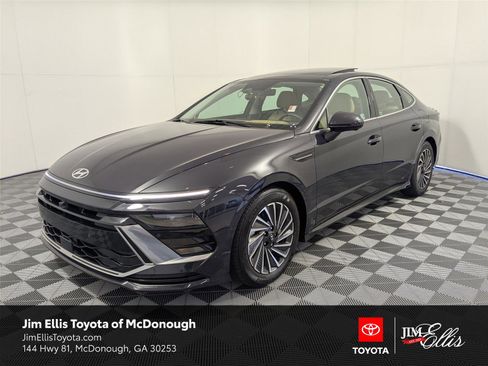 Used 2025 Hyundai Sonata Limited image 1