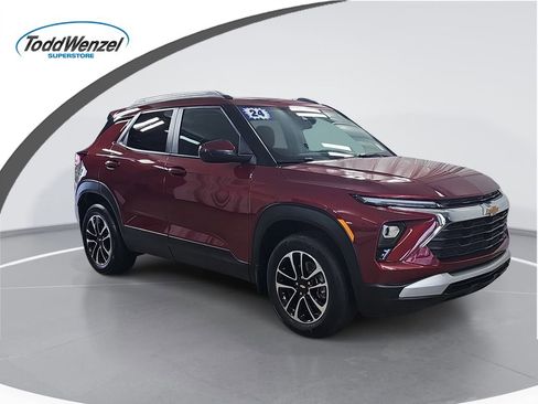 Used 2024 Chevrolet TrailBlazer LT w/ Driver Confidence Package AWD/4WD image 1