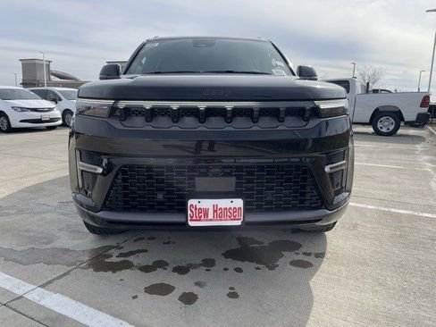 New 2026 Jeep Grand Wagoneer Limited image 9