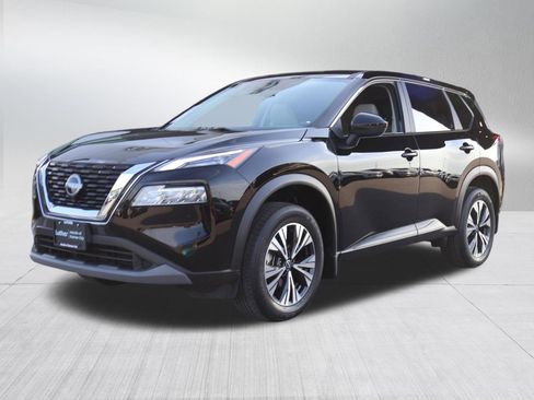 Used 2023 Nissan Rogue SV AWD/4WD image 3