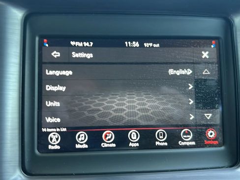 Used 2018 Dodge Charger SXT w/ Blacktop Package RWD image 11