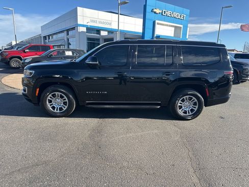 Used 2023 Jeep Wagoneer Base image 44