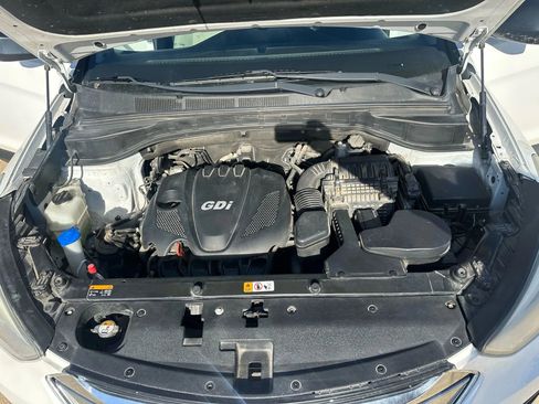 Used 2013 Hyundai Santa Fe Sport image 9