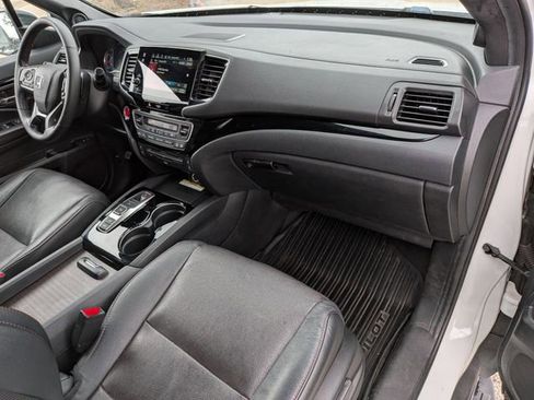 Used 2021 Honda Pilot Black Edition image 31