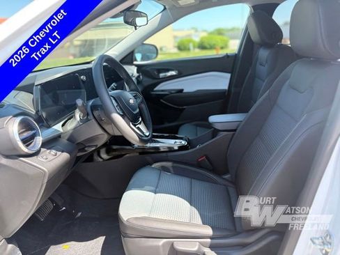 New 2026 Chevrolet Trax LT w/ Driver Confidence Package FWD image 9