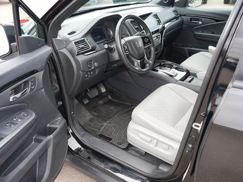 Used 2019 Honda Passport Touring image 13