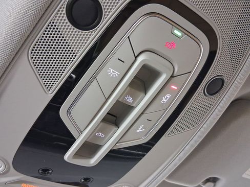 New 2025 Audi Q8 Premium image 16