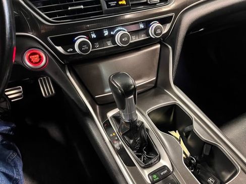 Used 2022 Honda Accord Sport image 29