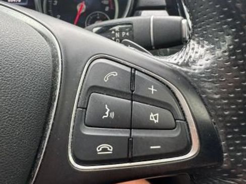 Used 2019 Mercedes-Benz GLE 400 4MATIC w/ Premium 2 Package image 11
