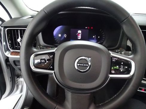 Used 2024 Volvo S60 B5 Plus AWD/4WD image 6