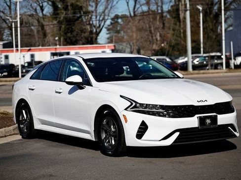 Used 2024 Kia K5 LXS image 13