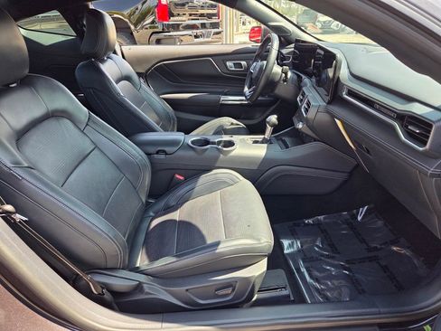 Used 2024 Ford Mustang Premium image 14