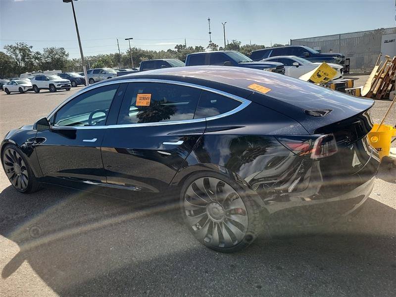 Used 2018 Tesla Model 3 Long Range RWD image 4