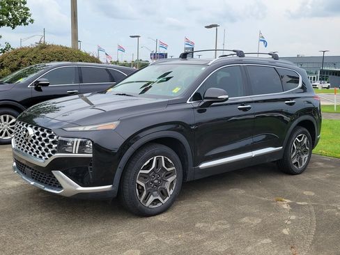 Used 2023 Hyundai Santa Fe Limited FWD image 2