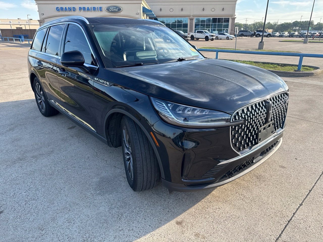 Used 2025 Lincoln Aviator 2WD w/ Equipment Group 101A image 17