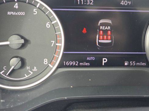 Used 2024 Nissan Pathfinder SL w/ SL Premium Package AWD/4WD image 32