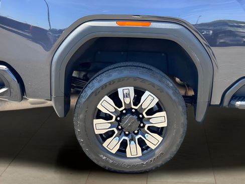 Used 2024 GMC Sierra 2500 Denali w/ Denali Reserve Package AWD/4WD image 49