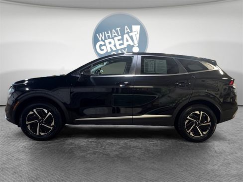 Certified 2023 Kia Sportage LX image 7