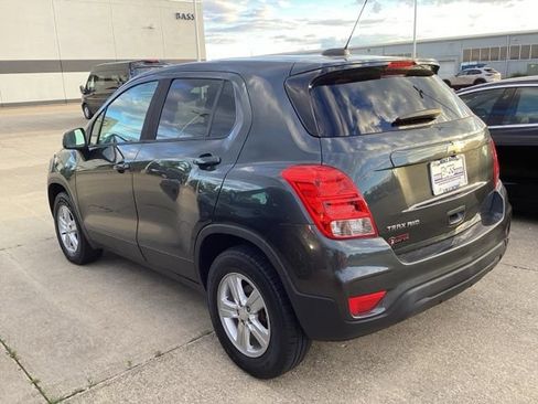 Used 2020 Chevrolet Trax LS w/ Tint and Cruise Package AWD/4WD image 12