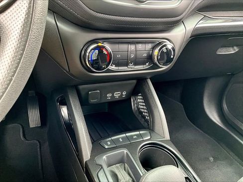 Used 2023 Chevrolet TrailBlazer LT image 26