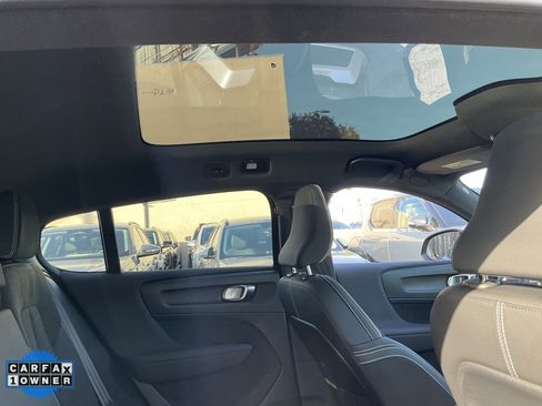 Used 2022 Volvo C40 P8 Recharge Ultimate image 48