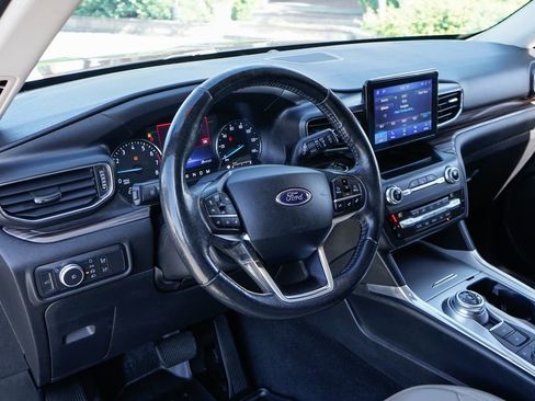 Used 2020 Ford Explorer Limited image 21