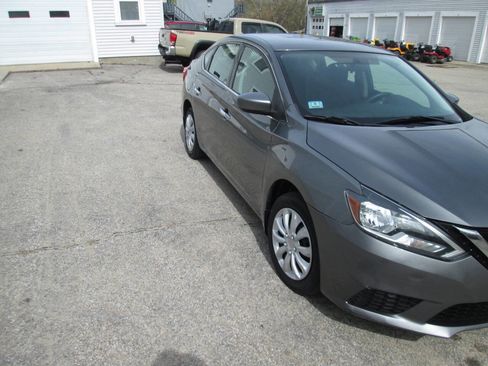Used 2017 Nissan Sentra S FWD image 5