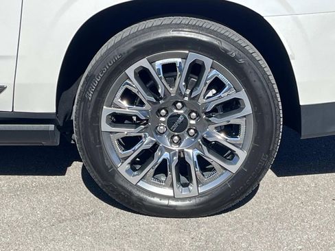 Used 2024 GMC Yukon XL Denali Ultimate image 13