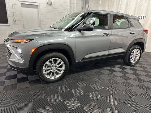 Used 2024 Chevrolet TrailBlazer LS image 5