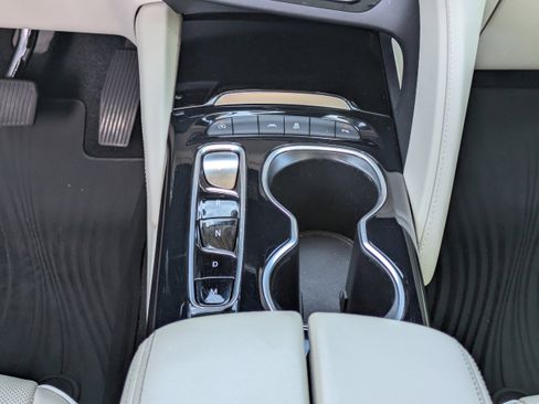 Used 2021 Buick Envision Avenir FWD image 17