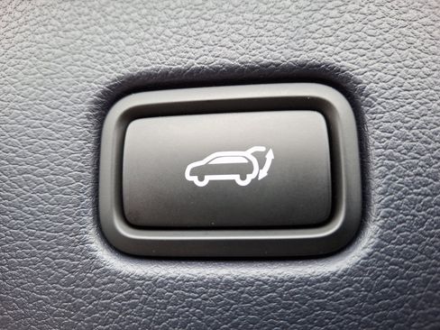 Used 2024 Hyundai Palisade Limited image 34