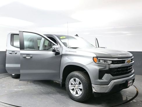 Used 2025 Chevrolet Silverado 1500 LT image 56