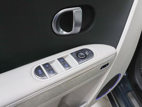 Used 2023 Hyundai Ioniq 5 Limited image 21