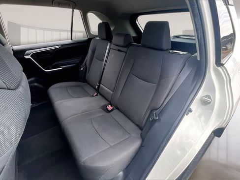 Used 2021 Toyota RAV4 LE image 24