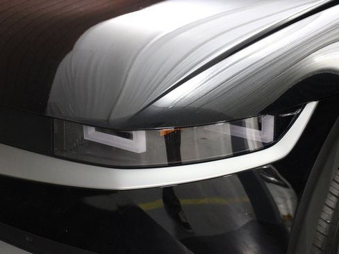 Used 2024 Hyundai Ioniq 5 SEL image 41