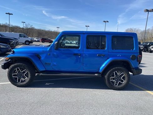 New 2026 Jeep Wrangler Sahara image 4