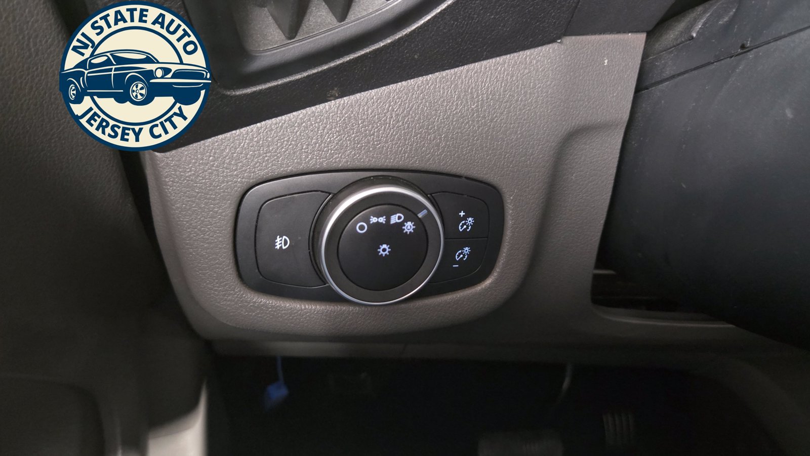 Used 2023 Ford Transit Connect XLT FWD image 21