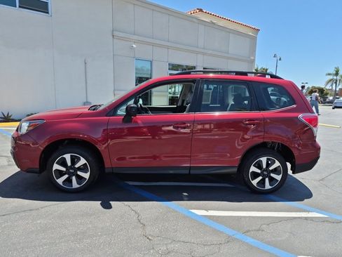Used 2017 Subaru Forester 2.5i w/ Popular Package #2A AWD/4WD image 9