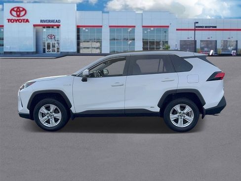 Certified 2020 Toyota RAV4 LE image 3