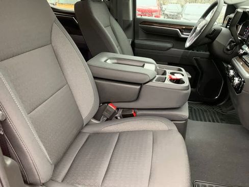 Used 2025 GMC Sierra 1500 Elevation image 22