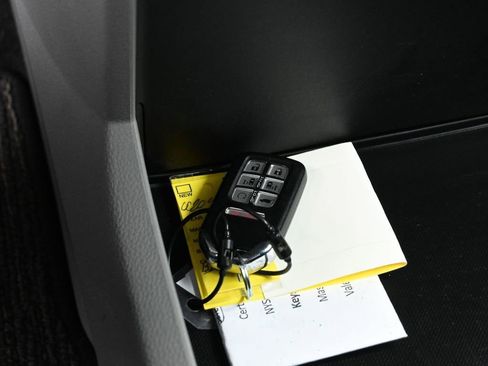 Used 2024 Honda Odyssey EX-L image 15