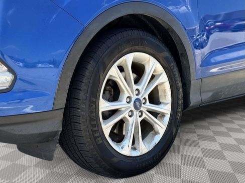 Used 2017 Ford Escape SE w/ SE Cold Weather Package FWD image 8