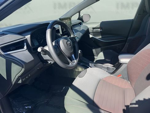 Used 2025 Toyota Corolla SE image 9