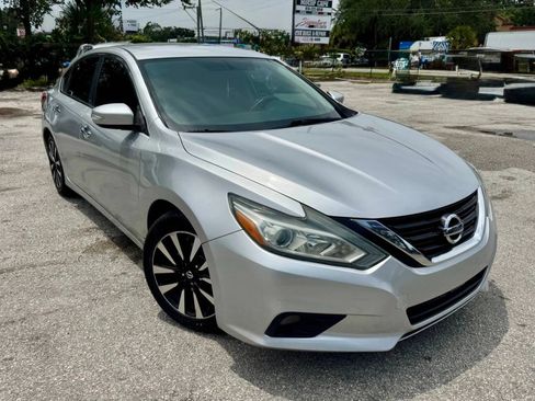 Used 2018 Nissan Altima 2.5 SL FWD image 3